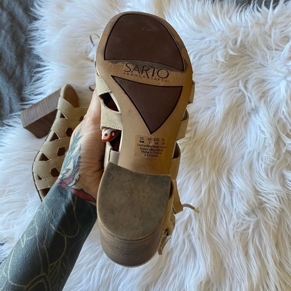 Franco Sarto/ Beige Suede Cage Connie Mules - Picture 6 of 7
